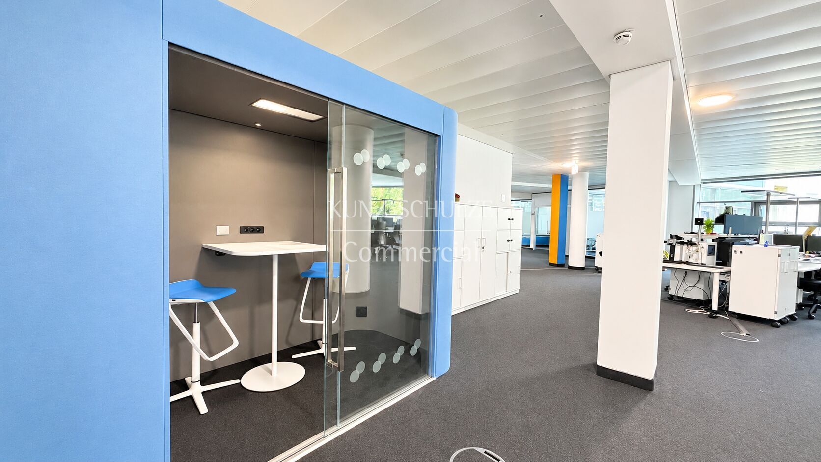 Büro00006
