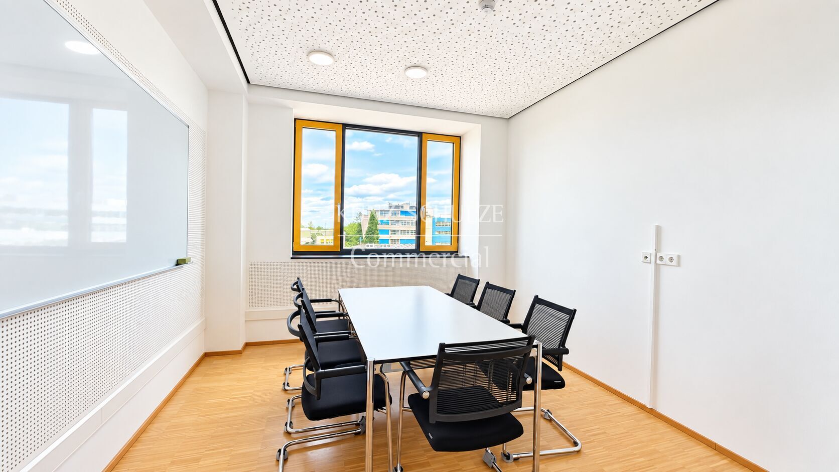 Büro00017