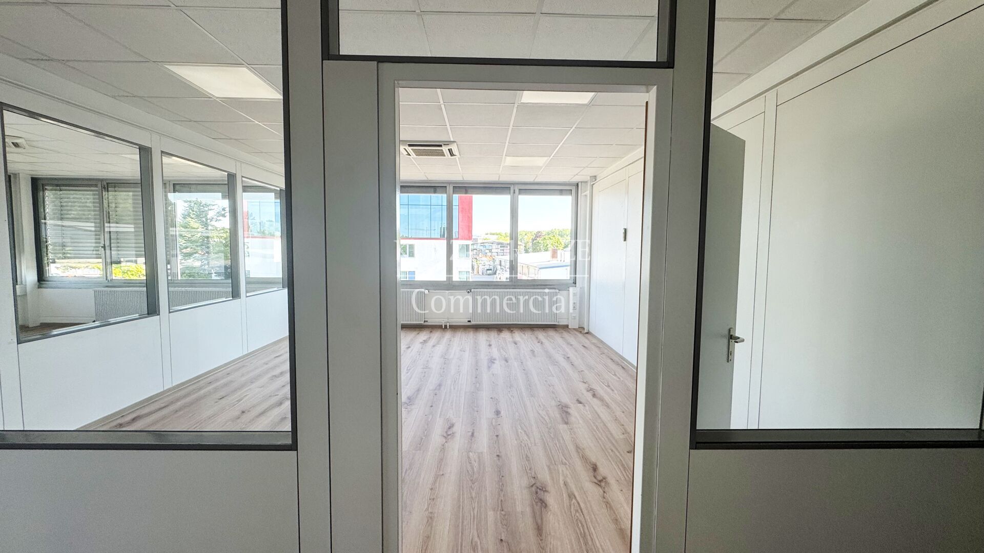 Büro00007