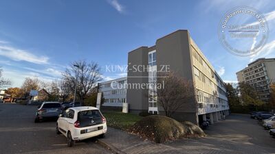 Gewerbegebiet Ettlingen - Bürogebäude in gepflegtem Zustand