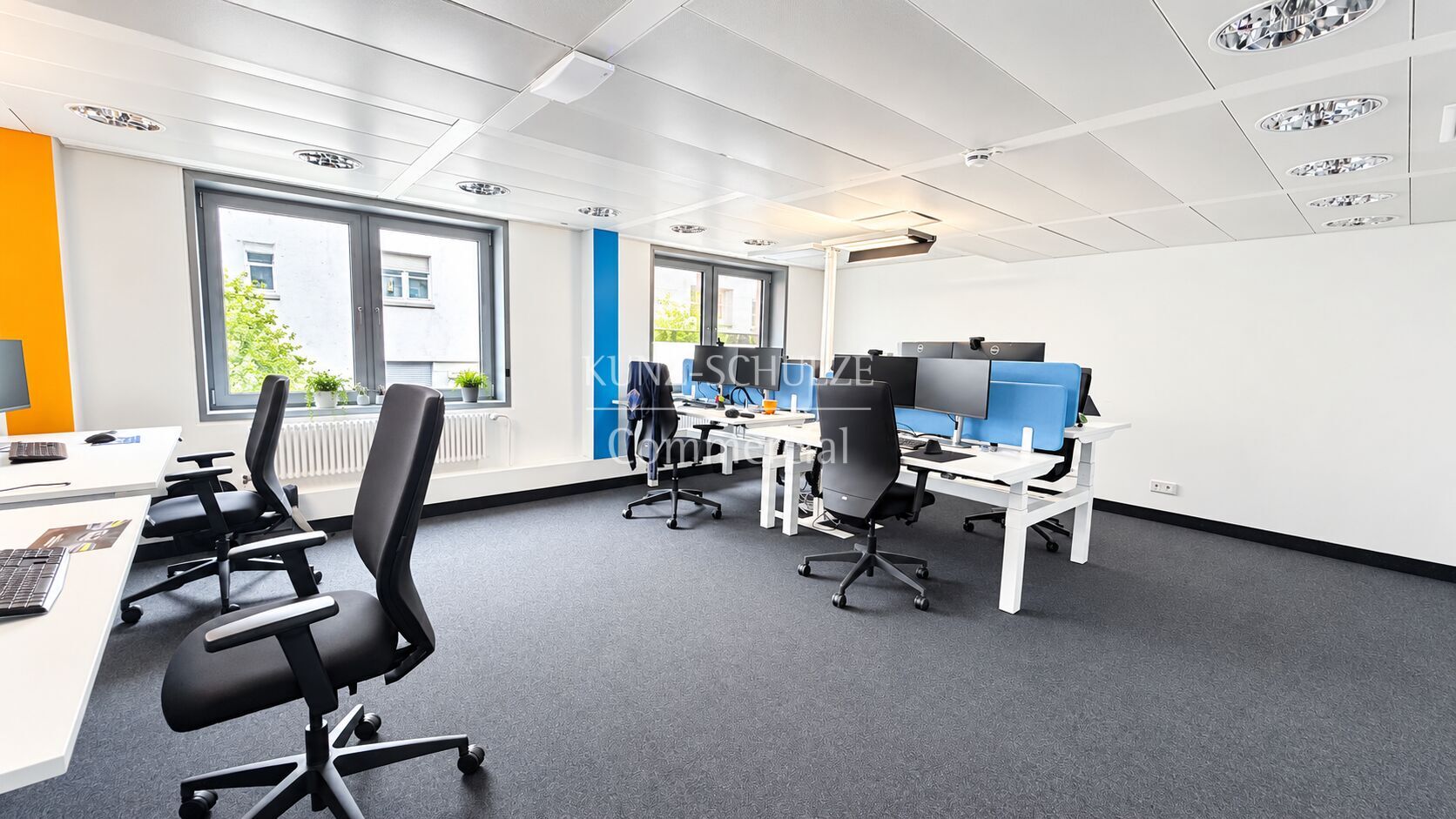 Büro00008