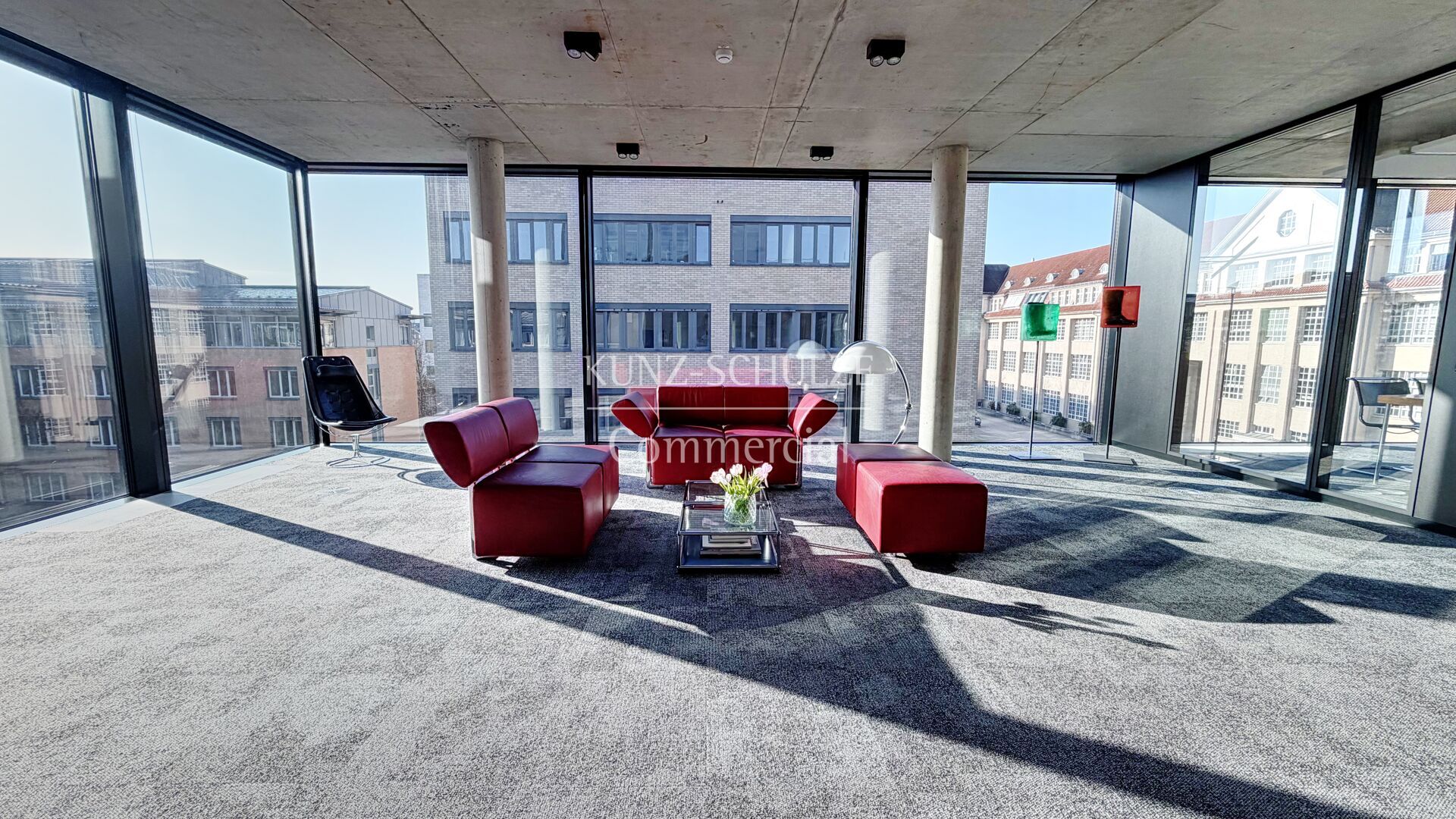 Büro00009