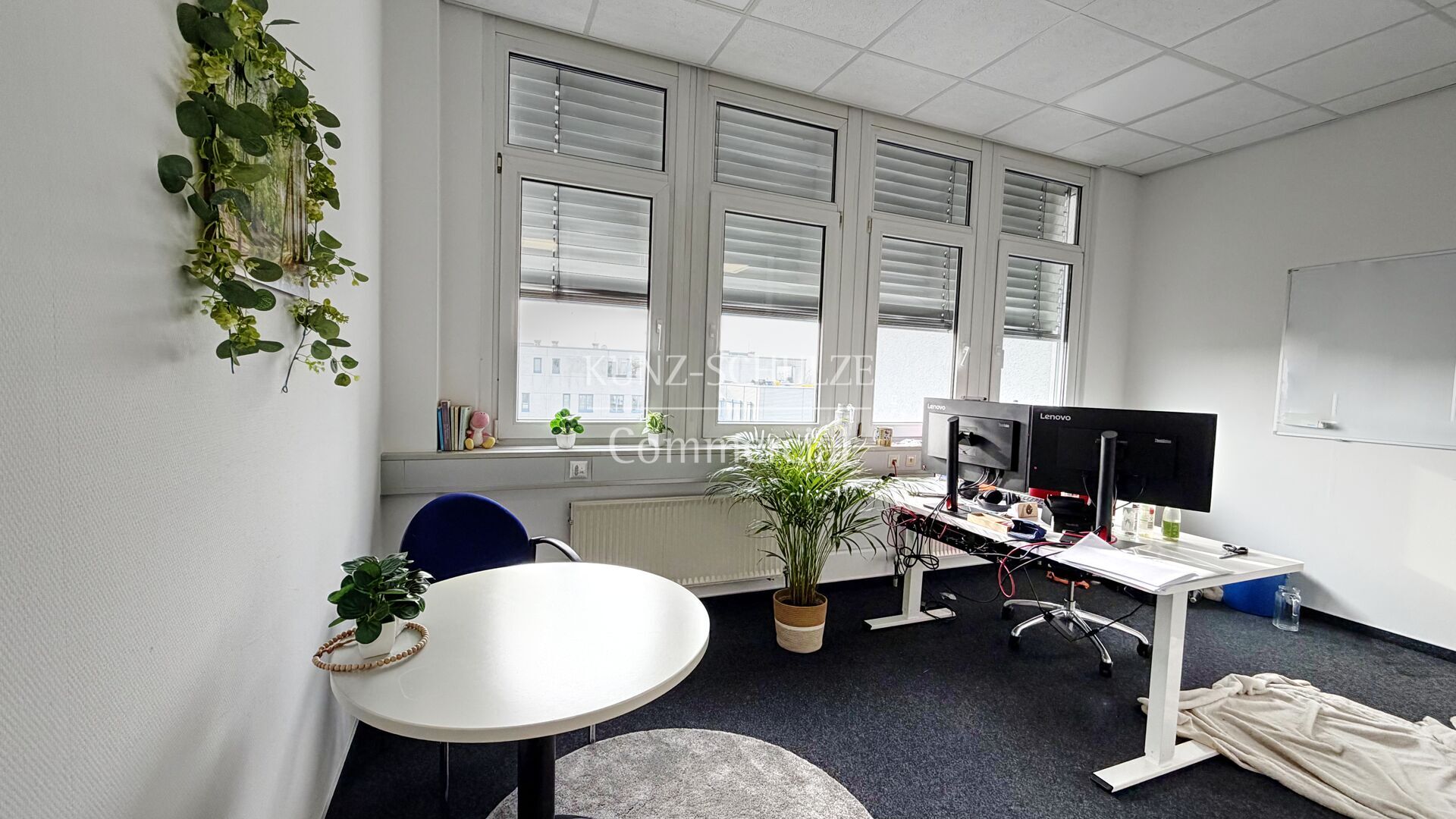 Büro00005