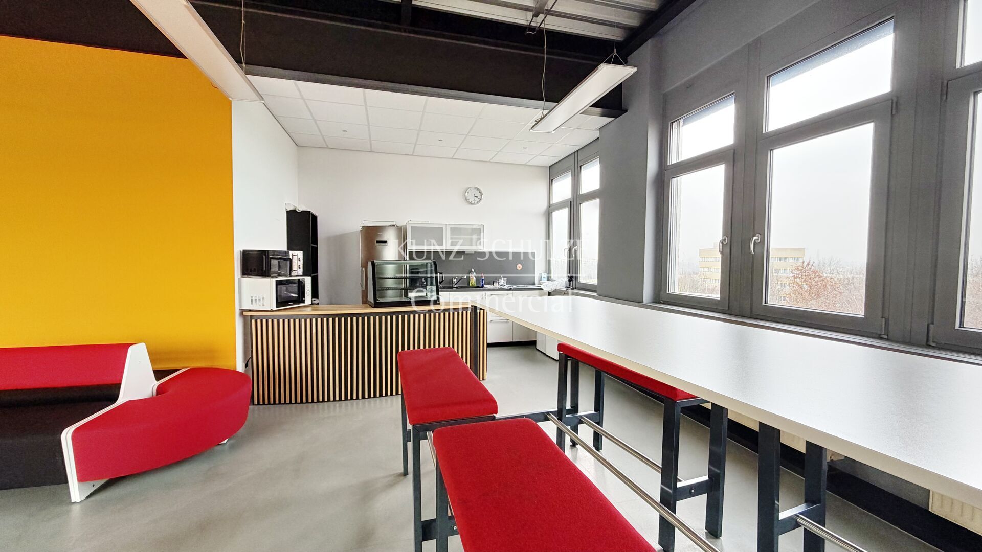 Büro00002