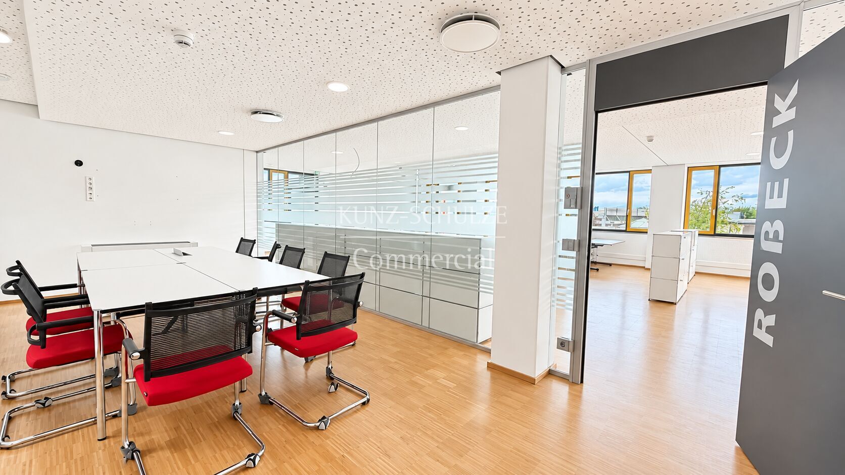Büro00007