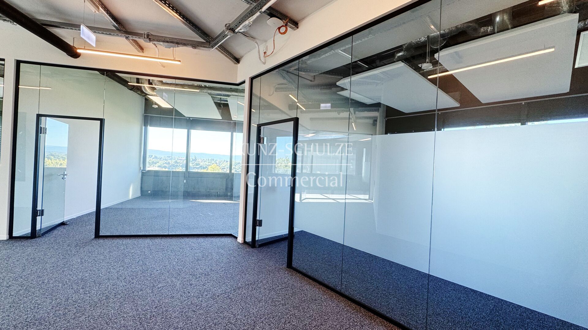 Büro00009
