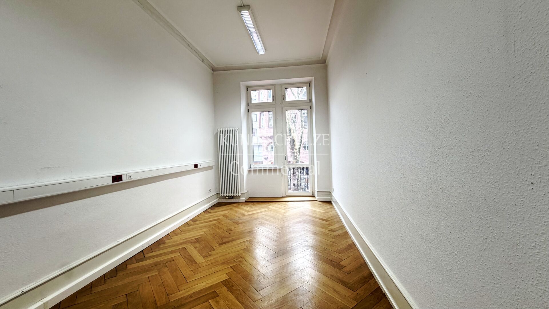 Büro00007