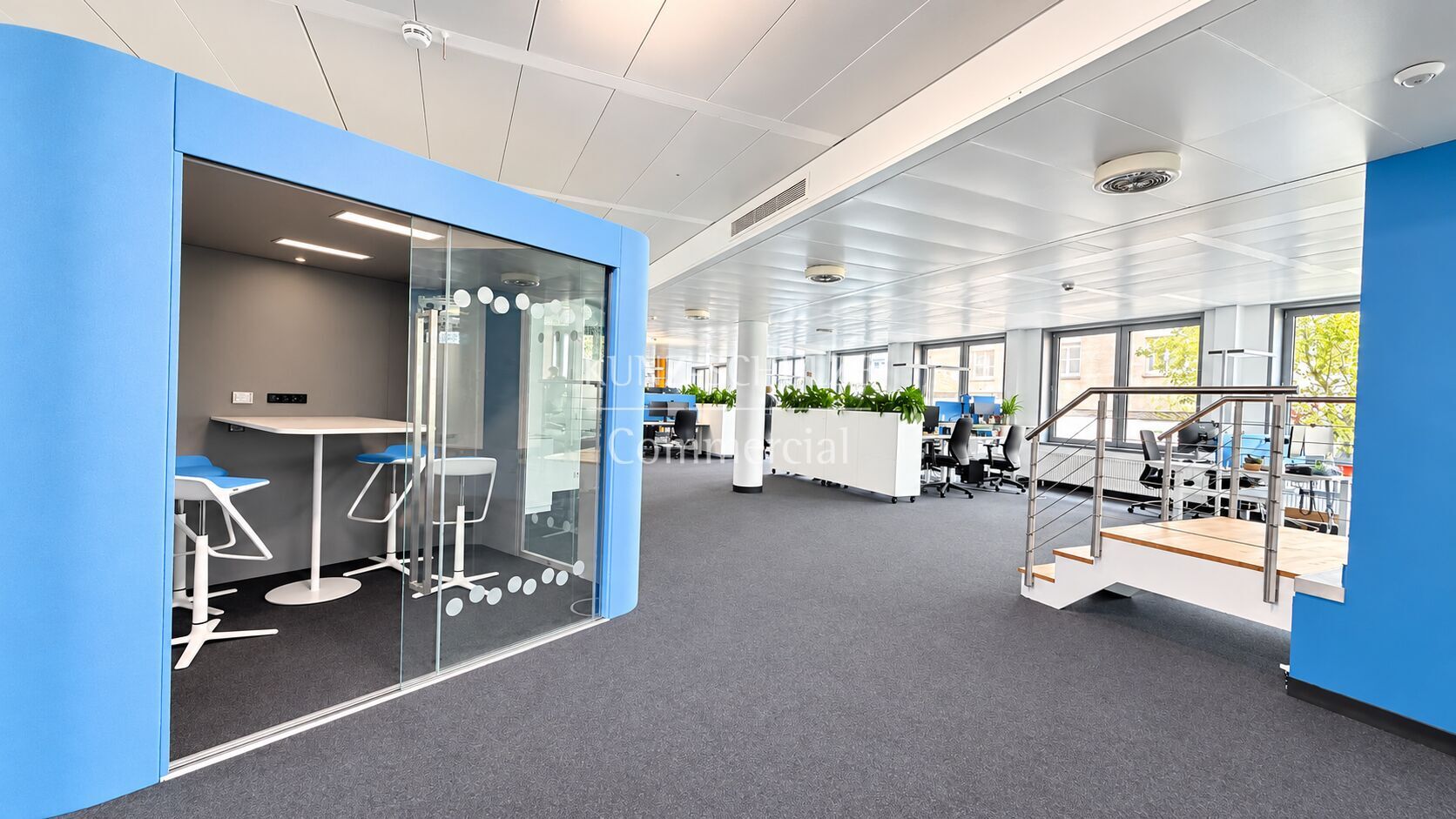 Büro00012