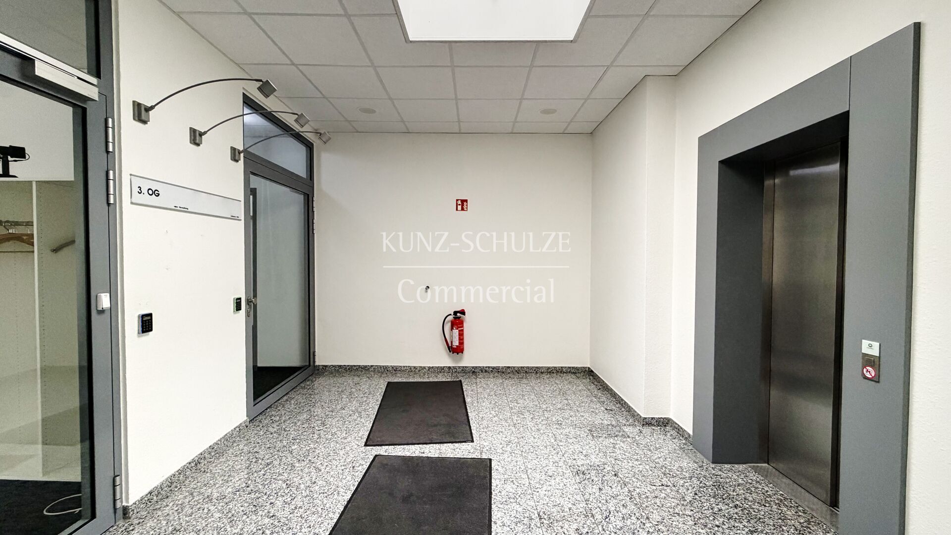 Büro00014