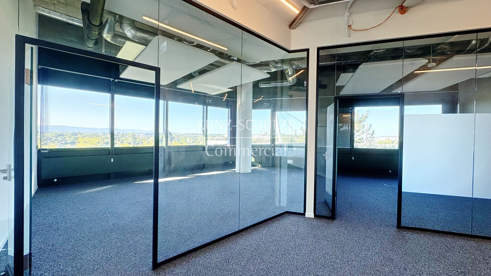 Büro00004