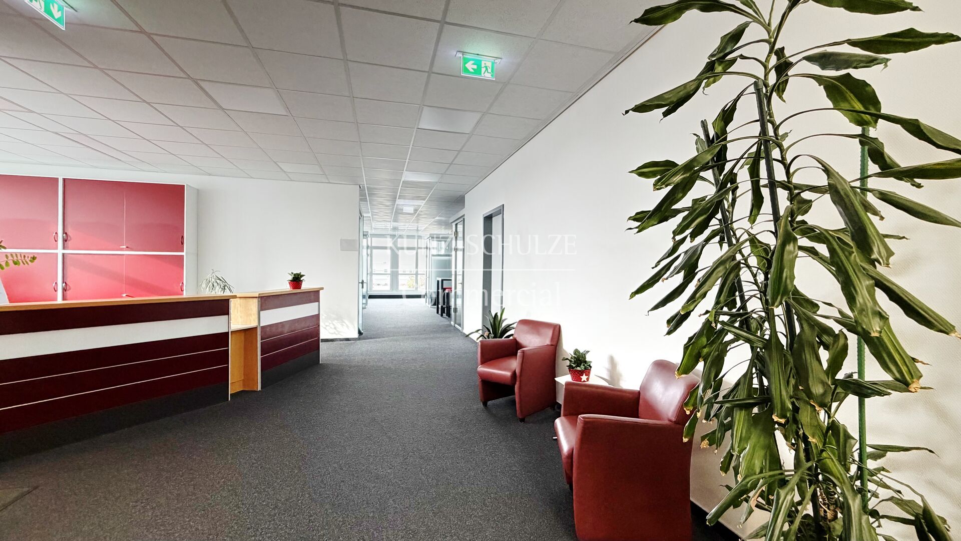 Büro00008