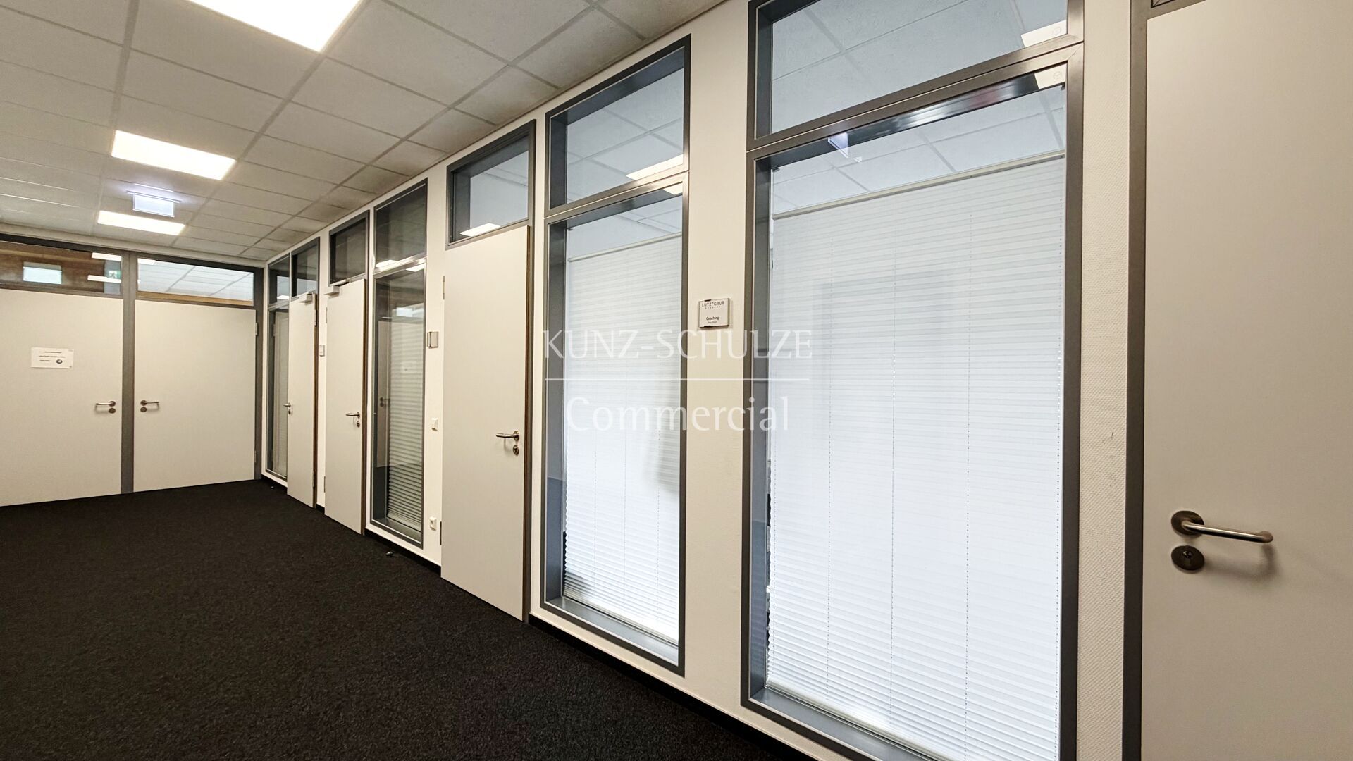 Büro00007