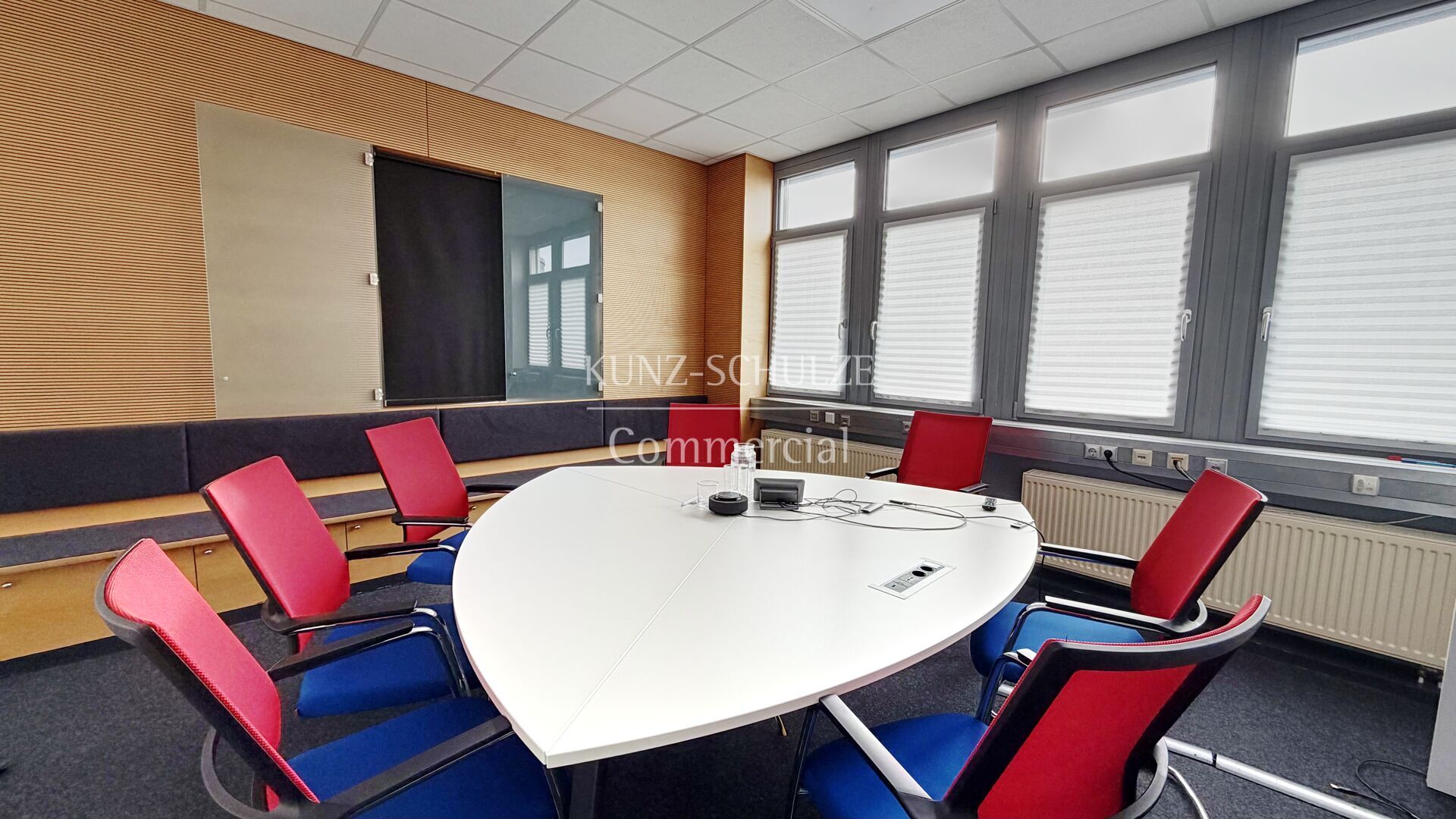 Büro00001